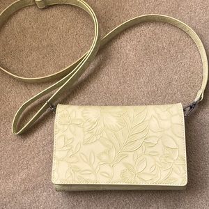 Light Sage green leather crossbody purse. With Cellphone see-through pocket! 📱✨